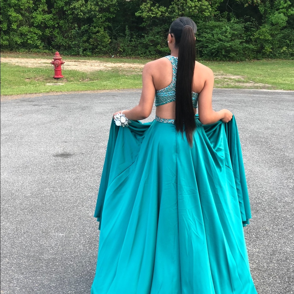 Prom Dresses! Size 2 (red) size 0 (emerald)